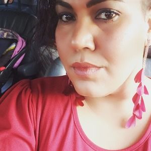 Meet your Posher, Elisa